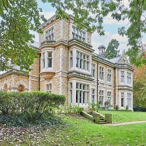 Finest Retreats - Highfield House Apartment Ripon