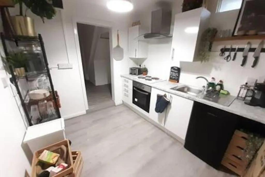 Cosy - Stylish - Close To Centre Cardiff Apartment
