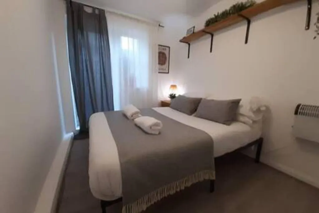 Cosy - Stylish - Close To Centre Cardiff Apartment