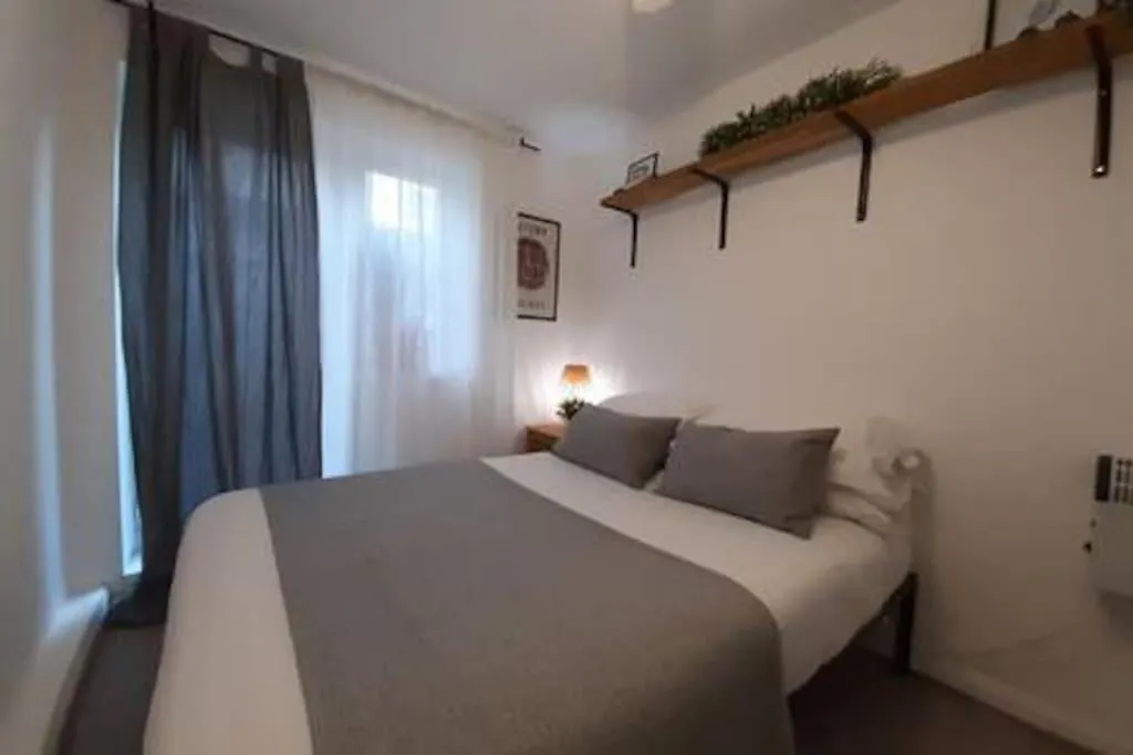 Cosy - Stylish - Close To Centre Cardiff 0*,  United Kingdom
