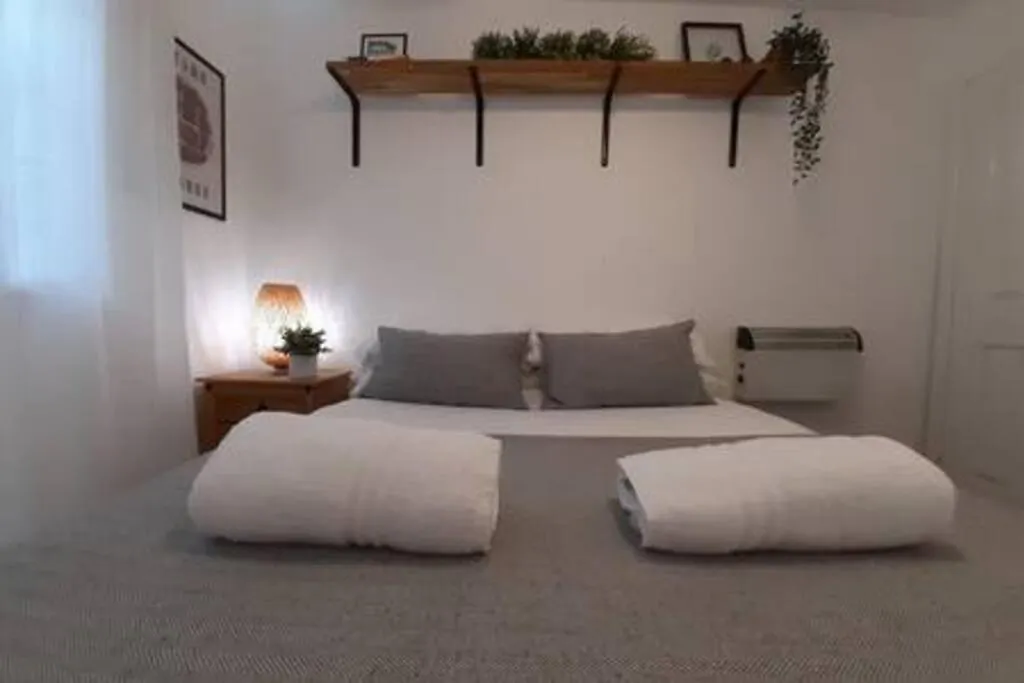 Cosy - Stylish - Close To Centre Cardiff Apartment