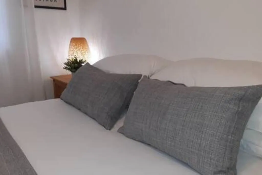 Cosy - Stylish - Close To Centre Cardiff